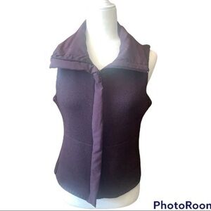 𝅺Eileen Fisher vest zip front eggplant color
